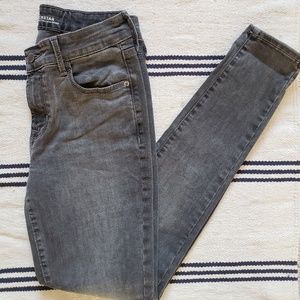 OLD NAVY Rockstar Mid-rise jeans, Sz 4